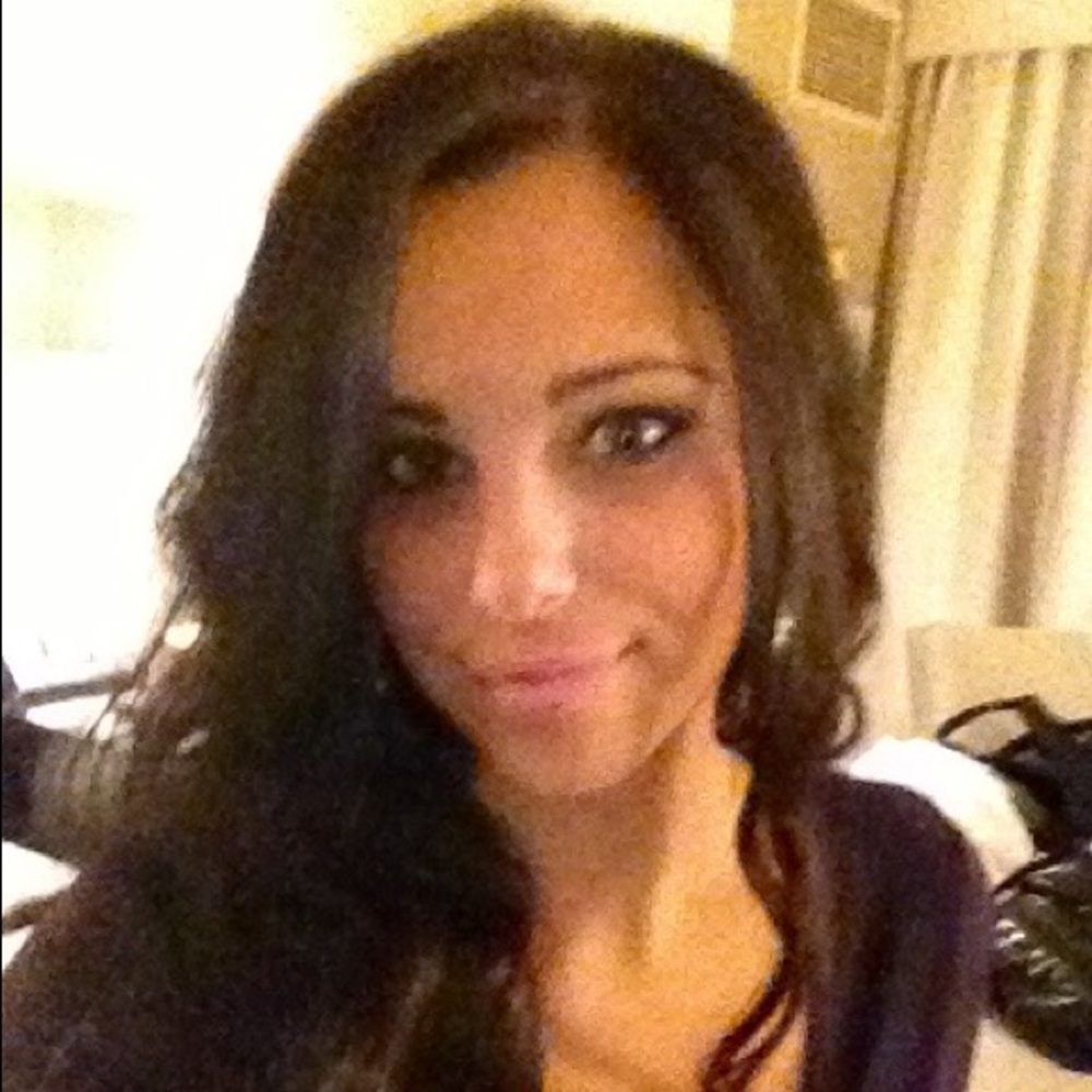 Meet your Posher, Stephanie